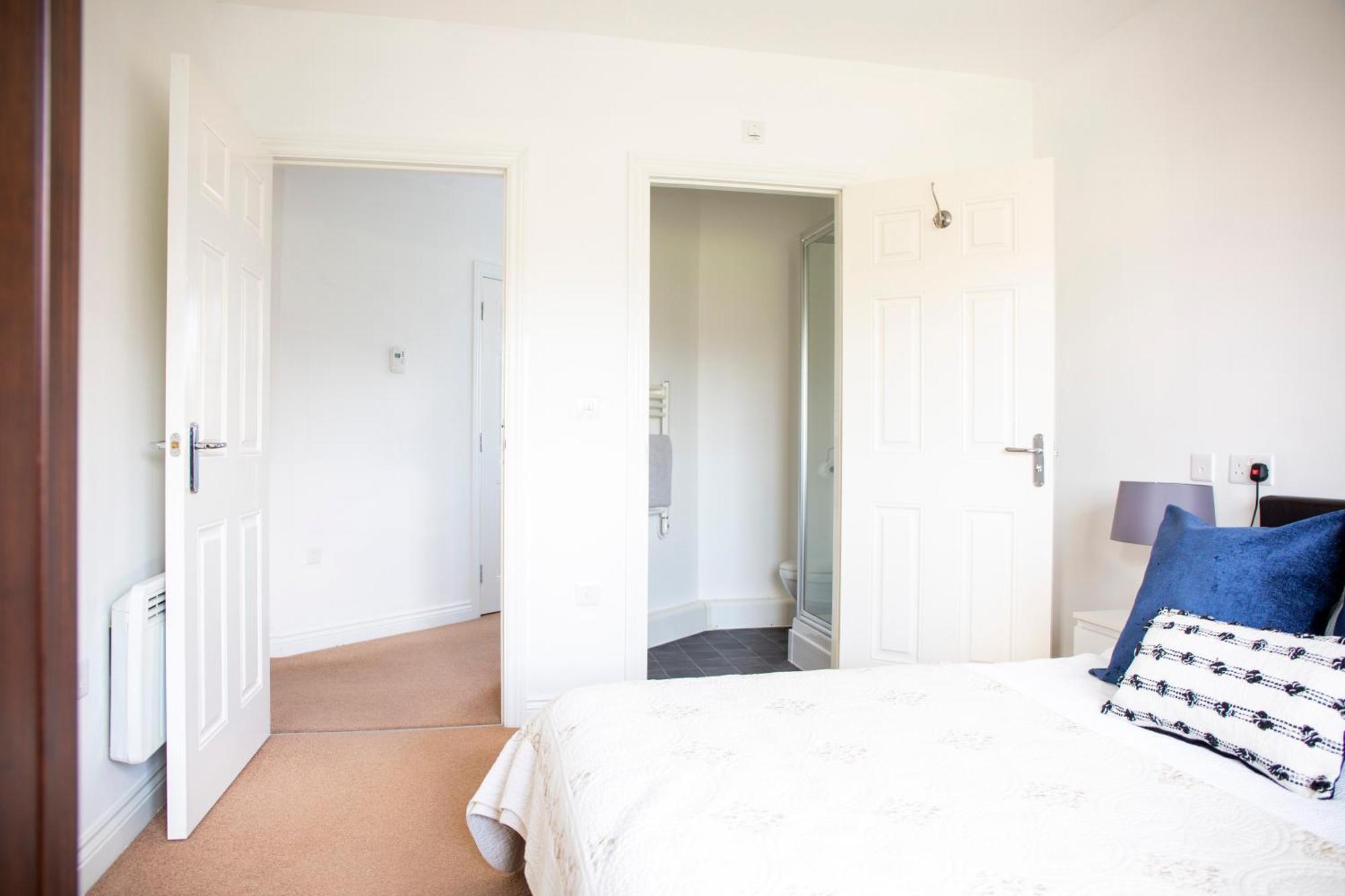 Superb Apartment In Stratford Upon Avon With Free Parking & Wi-Fi Room photo